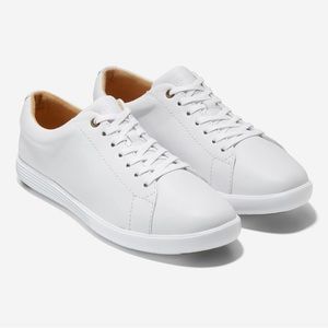 Preowned Cole Haan Crosscourt Sneaker size 9